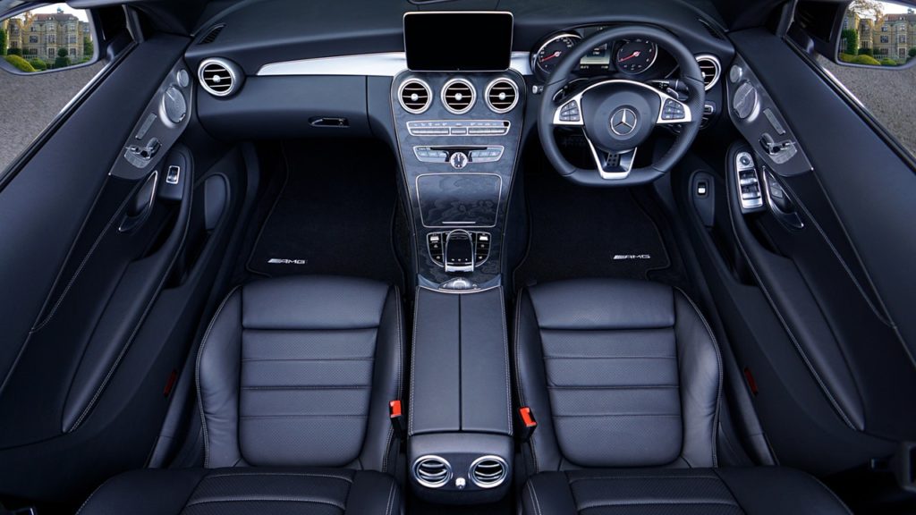 Mercedes-Benz User Experience image